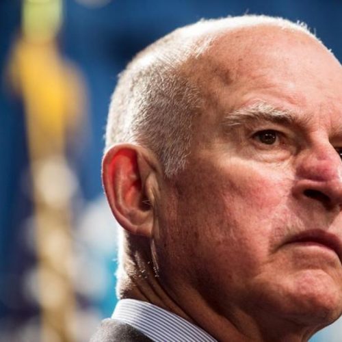 “Gouverneur Californië zegt ‘ja’ tegen het vergiftigen van kinderen met kwik en aluminium in verplichte vaccinaties”