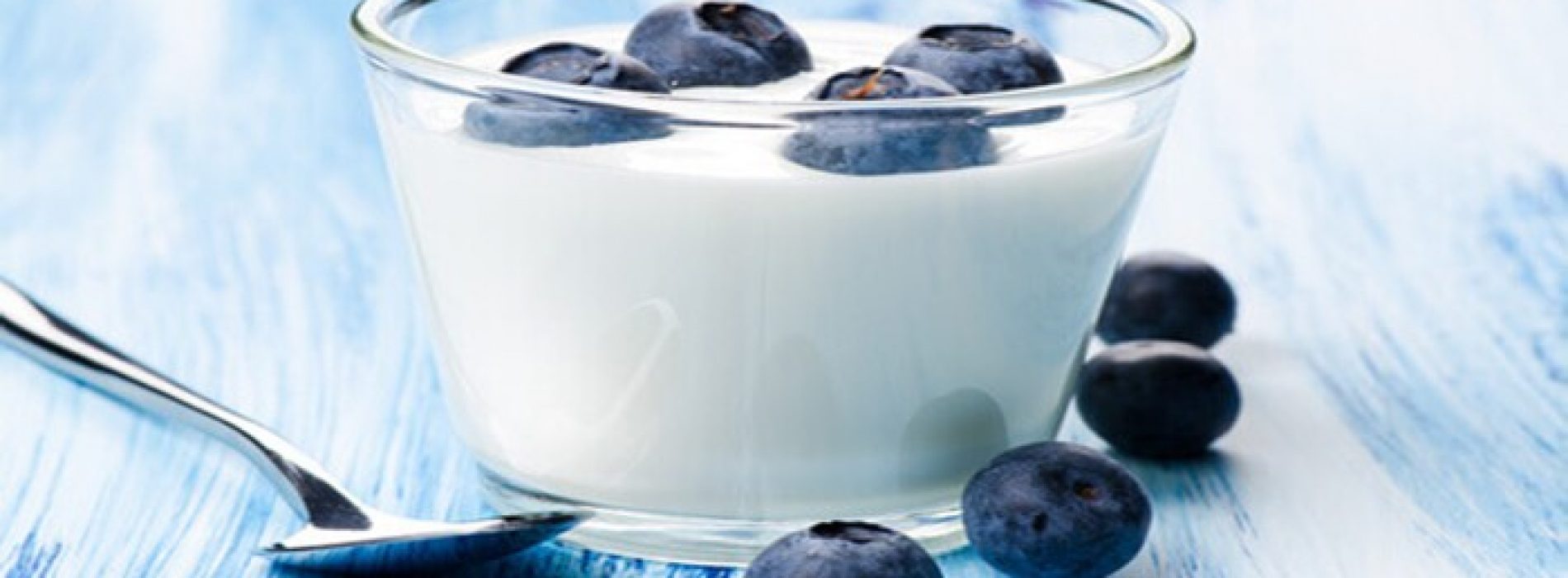 Natuurlijke detox met blauwe bessen en yoghurt