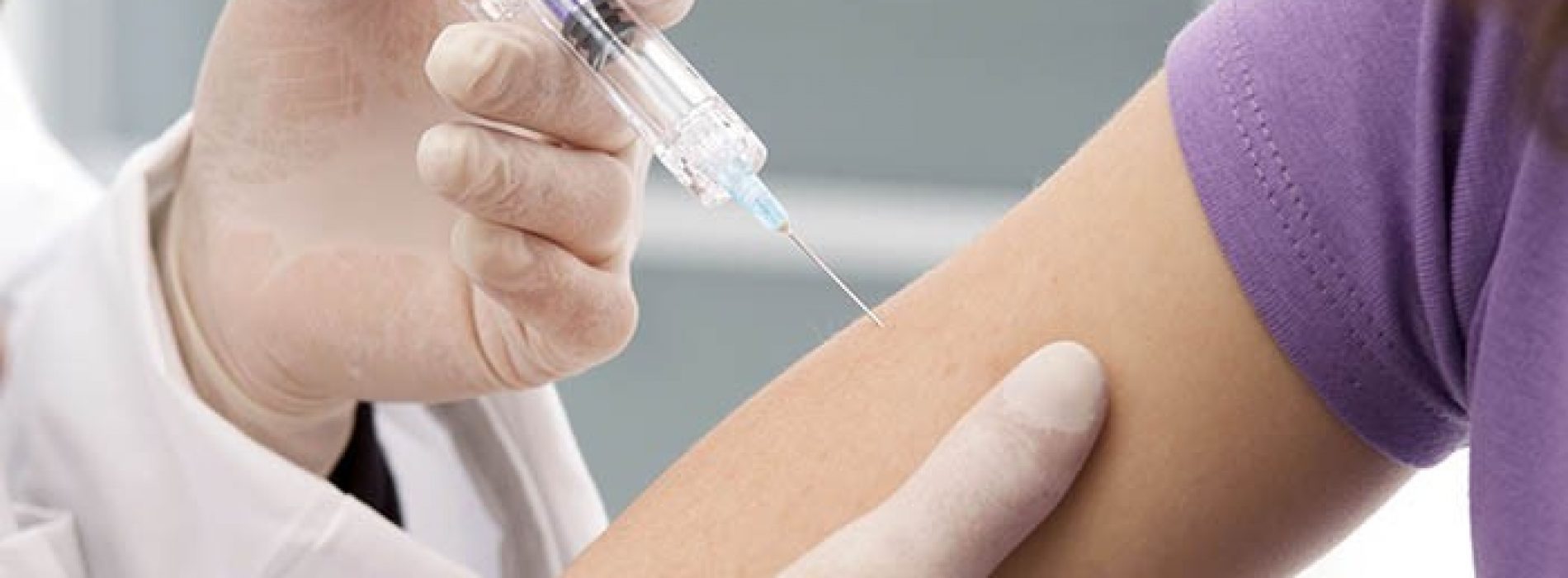 ‘HPV-nachtmerrie’: Bijna 150 Ierse meisjes ernstig ziek na vaccinatie tegen baarmoederhalskanker