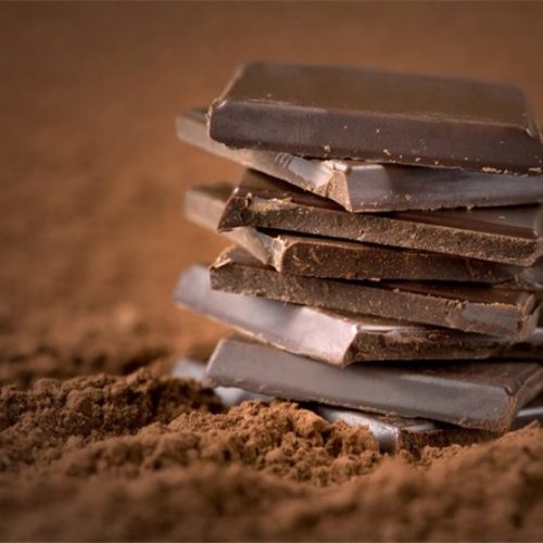 Geweldig nieuws: chocolade helpt tegen hoesten
