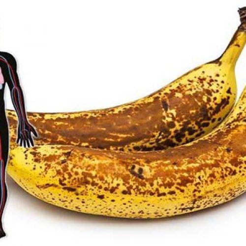 Dit is wat er met je gebeurt als je 2 gevlekte bananen per dag eet en dat een maand lang