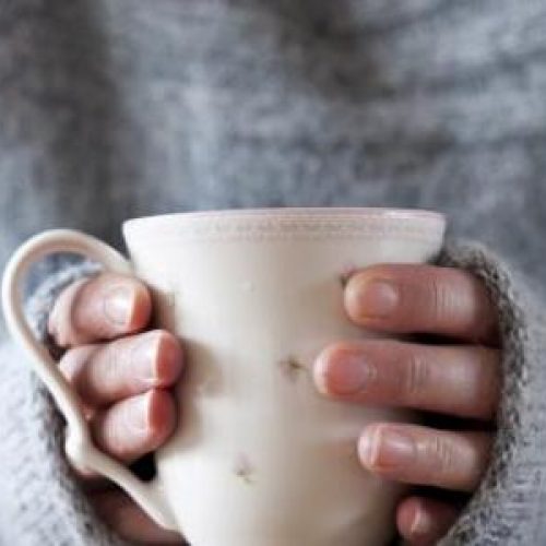 Waarom het ongezond is om je thee of koffie heet te drinken