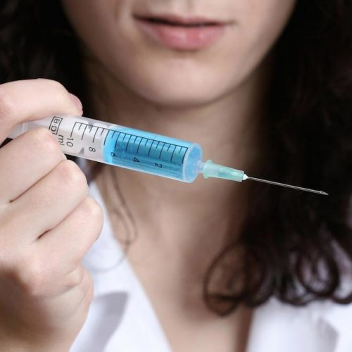 HPV-vaccins zijn gevaarlijk. Deze nieuwe documentaire toont het voor eens en altijd aan