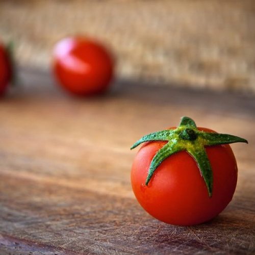 Tomaten beschermen tegen meest voorkomende kankersoort. Dit nieuwe onderzoek bevestigt krachtig antikankereffect