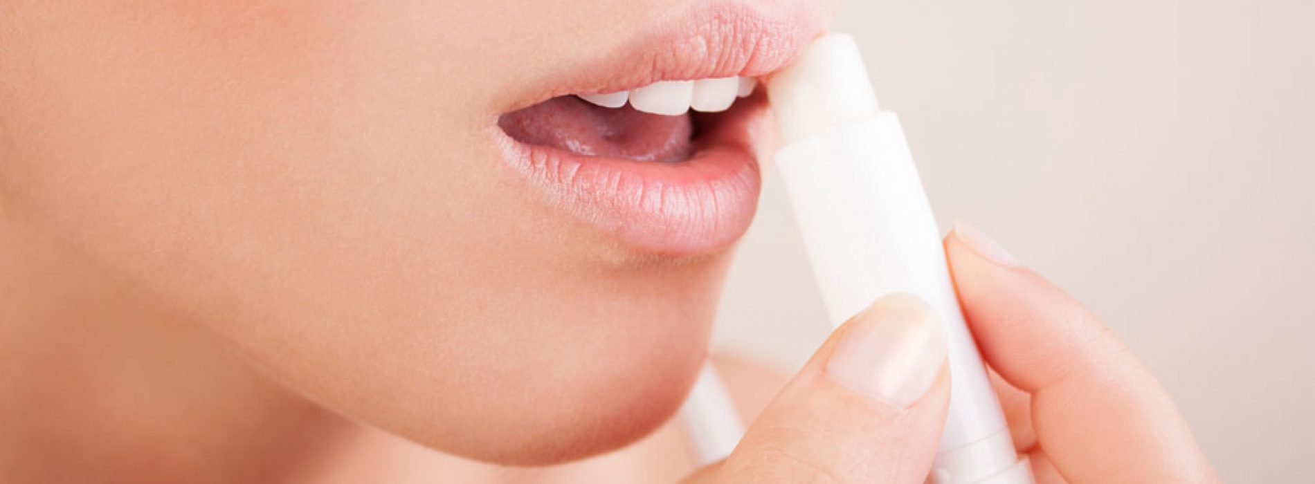 Lippenbalsems kunnen schadelijk voor je zijn volgens de Belgische consumentenbond!