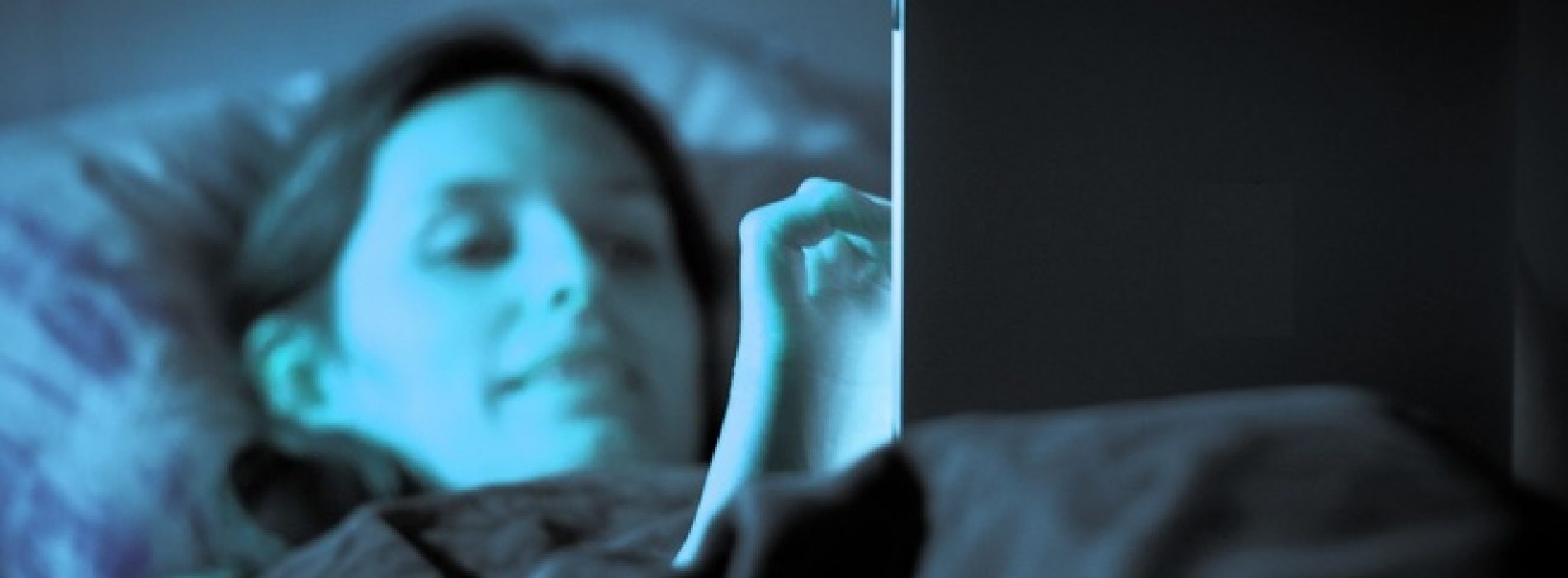 Meer dan 8 op 10 mensen heeft klachten over de negatieve effecten van blauw licht