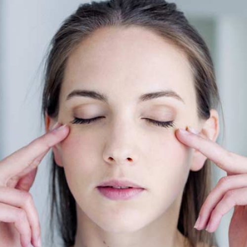 Probeer deze 10 eenvoudige en ontspannende oog oefeningen en kijk hoe uw gezichtsvermogen verbetert