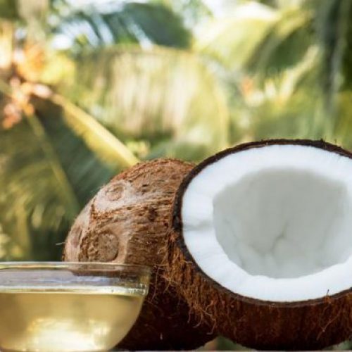 5 Redenen waarom kokosnoten het geneesmiddel voor alle ziekten worden genoemd