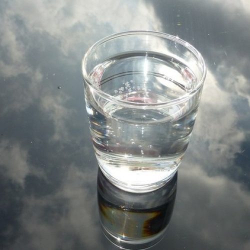 Alkalisch water doodt kanker- Hier is hoe het te maken (video)