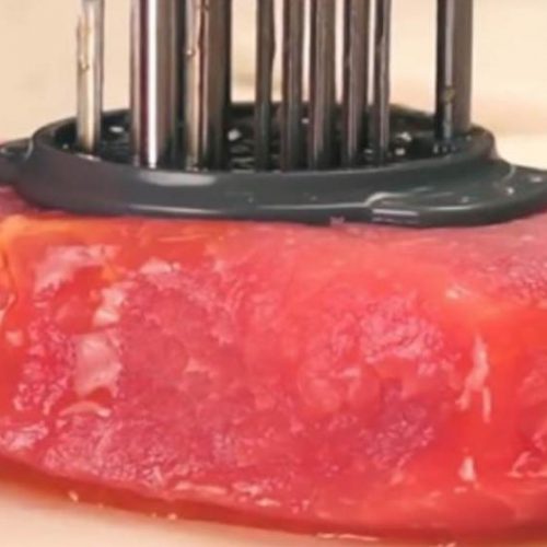 Kunstmatig vleeswaarschuwing: wat u niet wordt verteld over vlees uit een lab