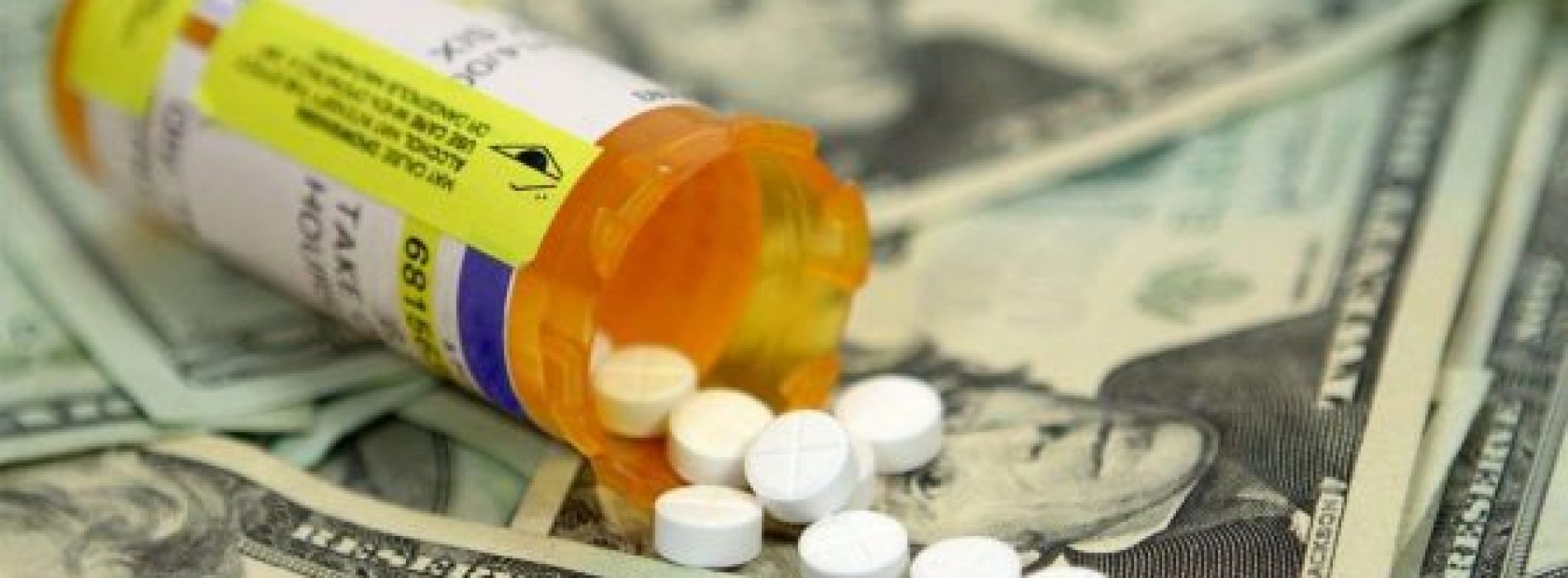 Big Pharma verhoogt medicijnprijs 879% en dat is slechts één van 3.400 tot nu toe DIT JAAR