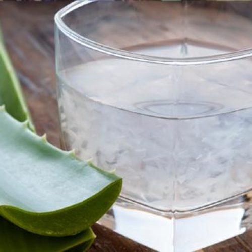 9 Gezondheidsvoordelen van het drinken van aloë vera-sap