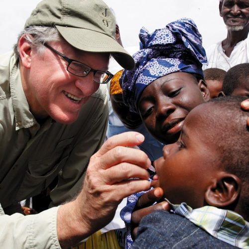 Gates financierde poliovaccin dat poliovirussen veroorzaakt – WHO geeft toe