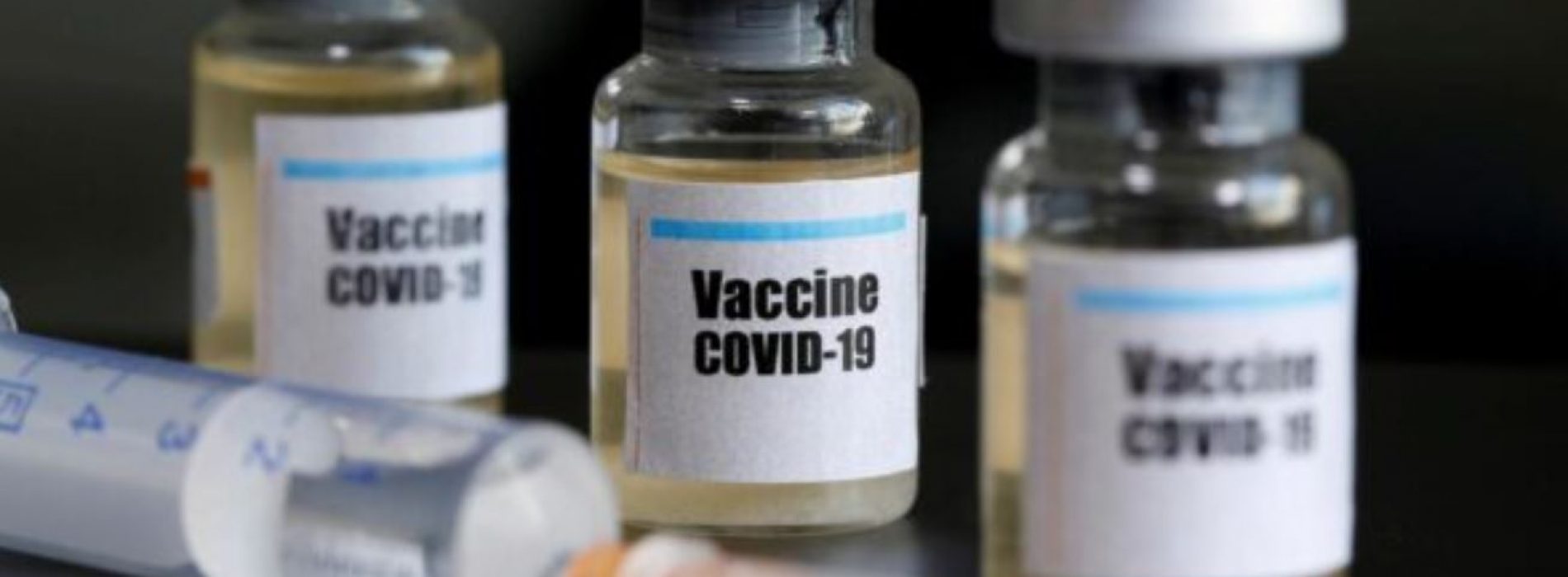 Deelnemers aan COVID-19 ‘Fase 3’ vaccinonderzoek rapporteren migraine en koorts van een hele dag
