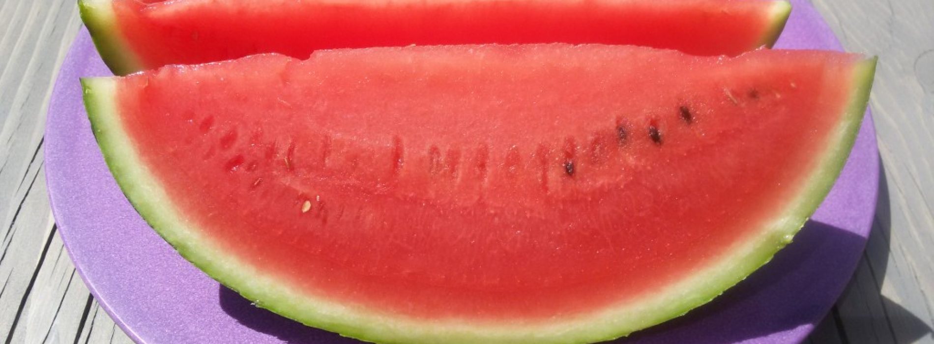 Watermeloen VERLAAGT de bloeddruk: kijk hoe u het risico op hartbeschadiging kunt vermijden