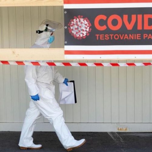 Slowakije wil alle 5 miljoen burgers testen – Een nieuwe aanpak voor de bestrijding van COVID-19