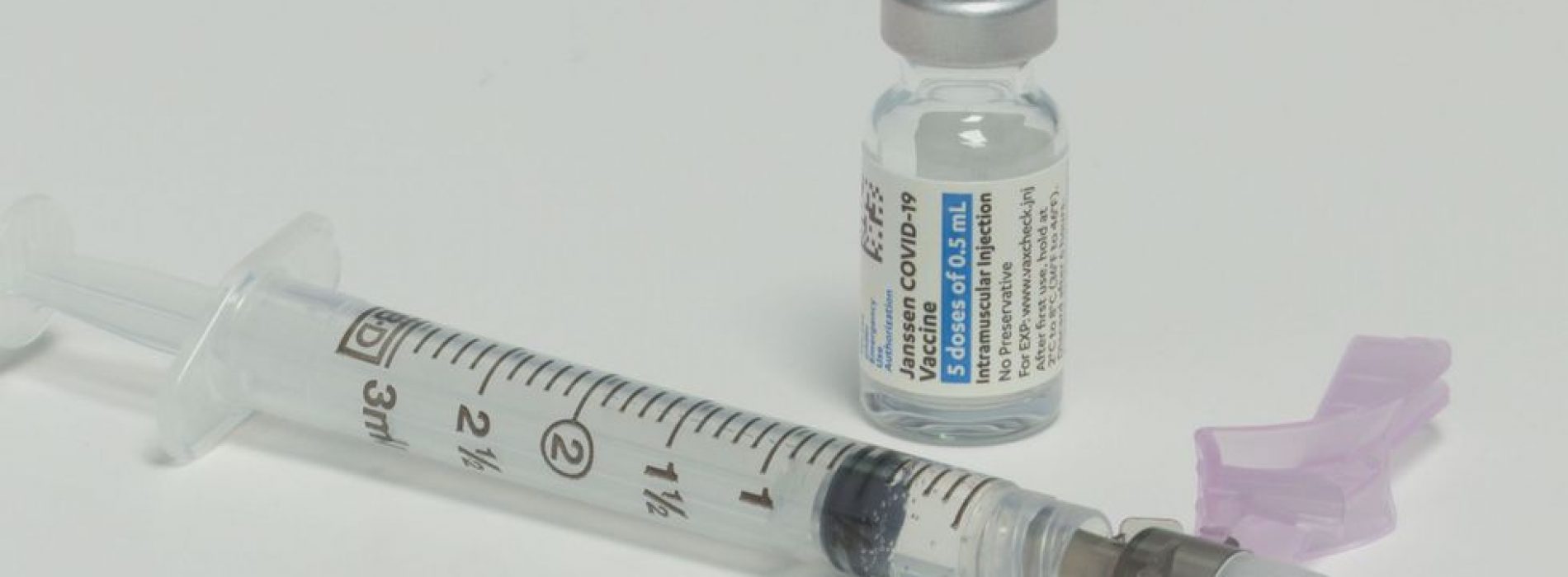 Breaking: FDA dringt aan op pauze van J & J COVID-vaccin