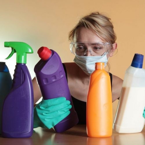 Verwissel gevaarlijke huishoudelijke schoonmaakmiddelen voor deze 8 niet-toxische alternatieven